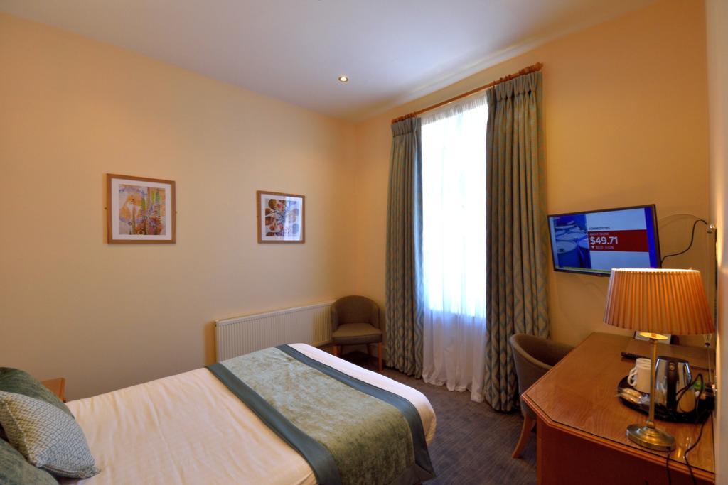 Queens Court Hotel Exeter Extérieur photo